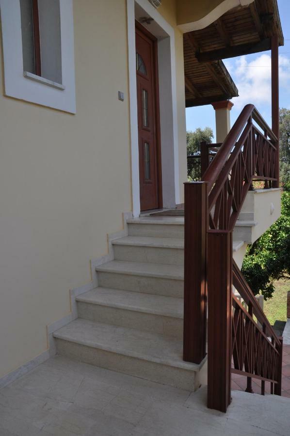 Areti'S Apartment Agios Georgios Pagon Exterior photo